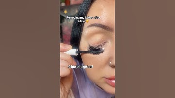 HOW TO EASILY REMOVE INDIVIDUAL LASHES IN SECONDS💖 #lashes #shorts