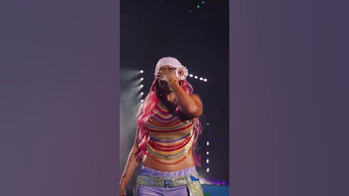 KAROL G EN EL SANTIAGO BERNABEU EMOTIVO MOMENTO. ÚLTIMO DÍA DE SU GIRA 🔥🔥#karolg#trending#concierto