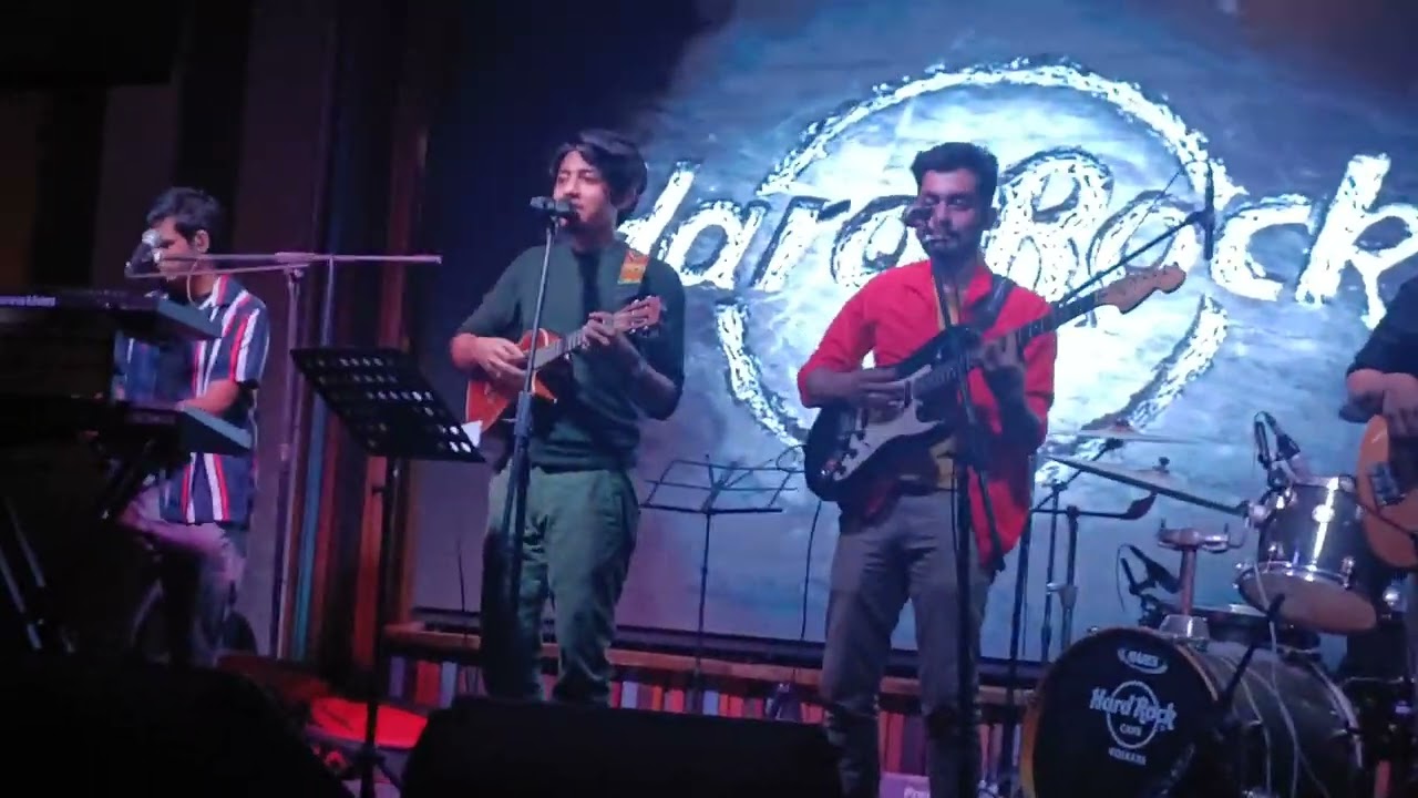 Ogochalo mon ||TAALPATAR SHEPAI  live in Hard Rock Cafe kolkata 