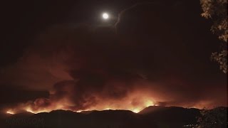 Huge Sand Fire - Night Time Lapse and Real-Time Clips 7-22-2016 V19853