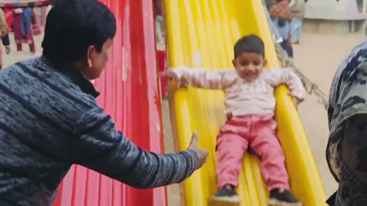 Anokhi ka park me Masti 