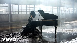 Miniatura de "Amelia Moore - crybaby (Piano Version)"