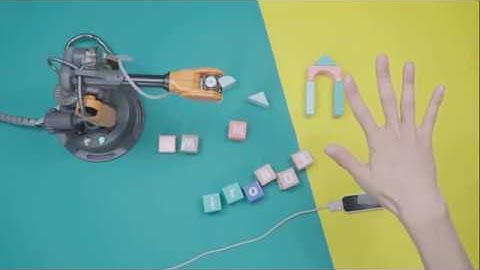 Mirobot-With leap Motion sensor, Mirobot will follow your exact motion.Based on Arduino MEGA 2560