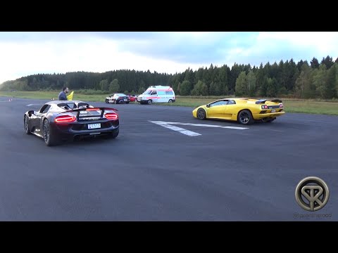 porsche-918-spyder-vs-lamborghini-diablo-vt-6.0-v12!