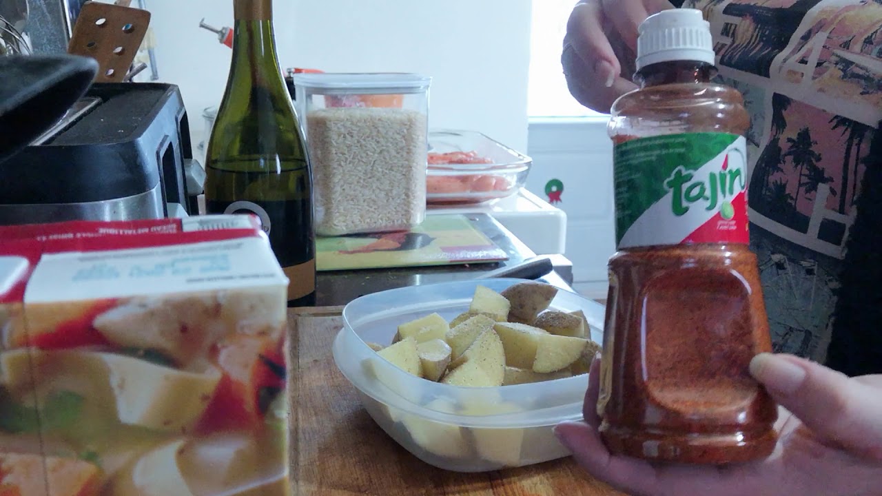 Home cooking #chickenbreast #broccoli #ricewithbroth #portugueseflavours - YouTube