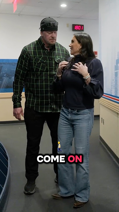 Undertaker SCARES Stephanie😂