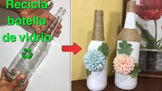 Recicla botella de vidrios //Recycle glass bottle