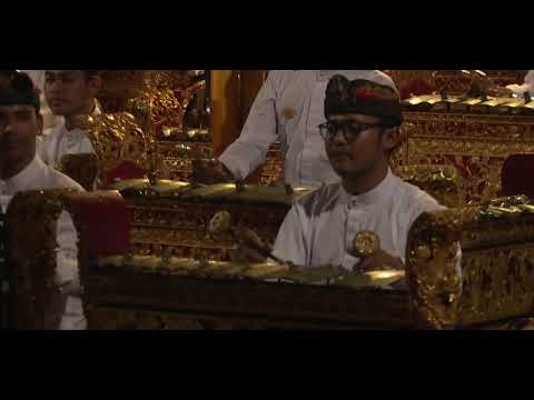 TABUH ANGKLUNG SEKAR SANDAT | DIMAINKAN OLEH ANAK - ANAK MUDA SANGGAR SEMARA BUDAYA , DENPASAR