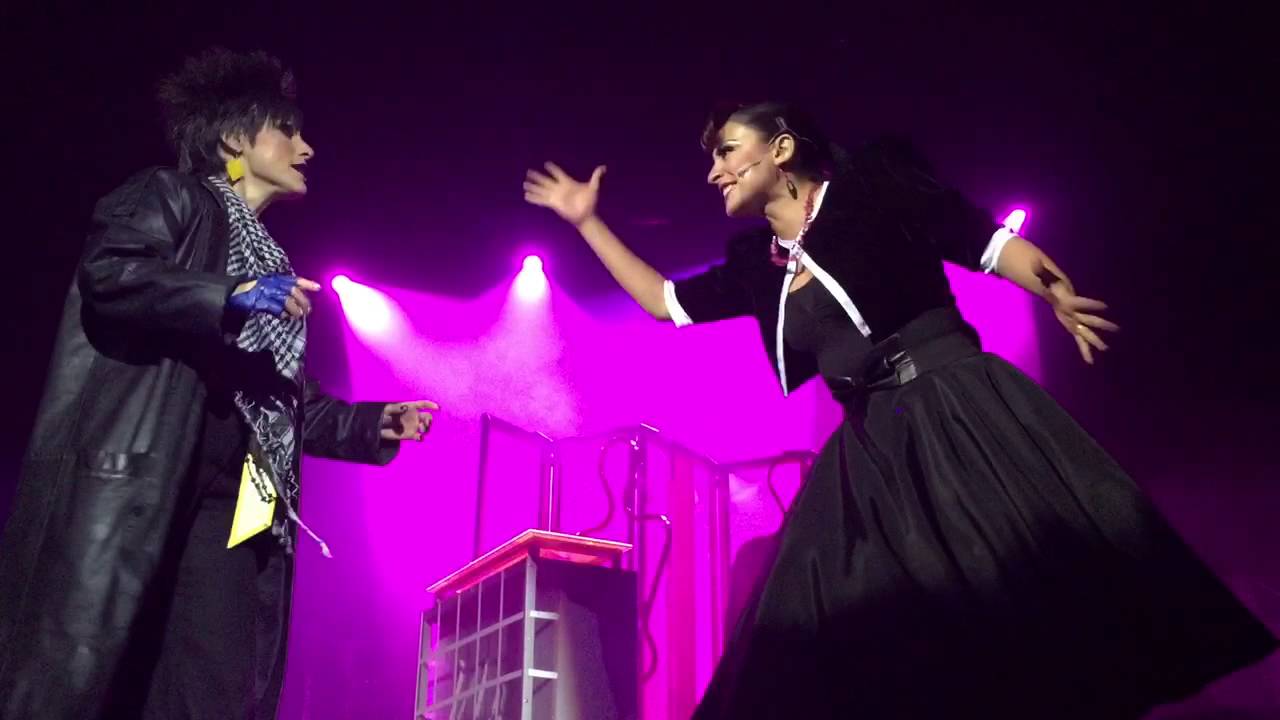 Ese Hombre No Se Toca & Amiga Mía - Ana Brenda & Lola Cortés - Mentiras El Musical (Gira 2015 GDL)