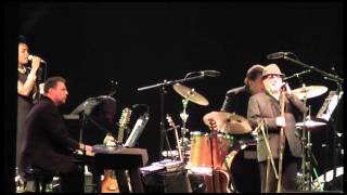 Van Morrison - Carrying A Torch (live in Brescia 06.06.2015)