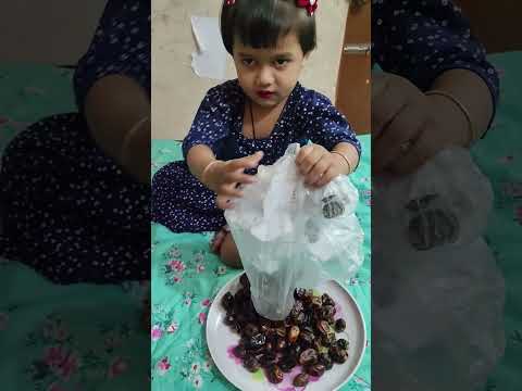 হুমায়রা অনেক গুলো খেজুর নিয়ে বসেছে🥰#babylifestyle #shortvideo #cutbabyvideo #minivlog