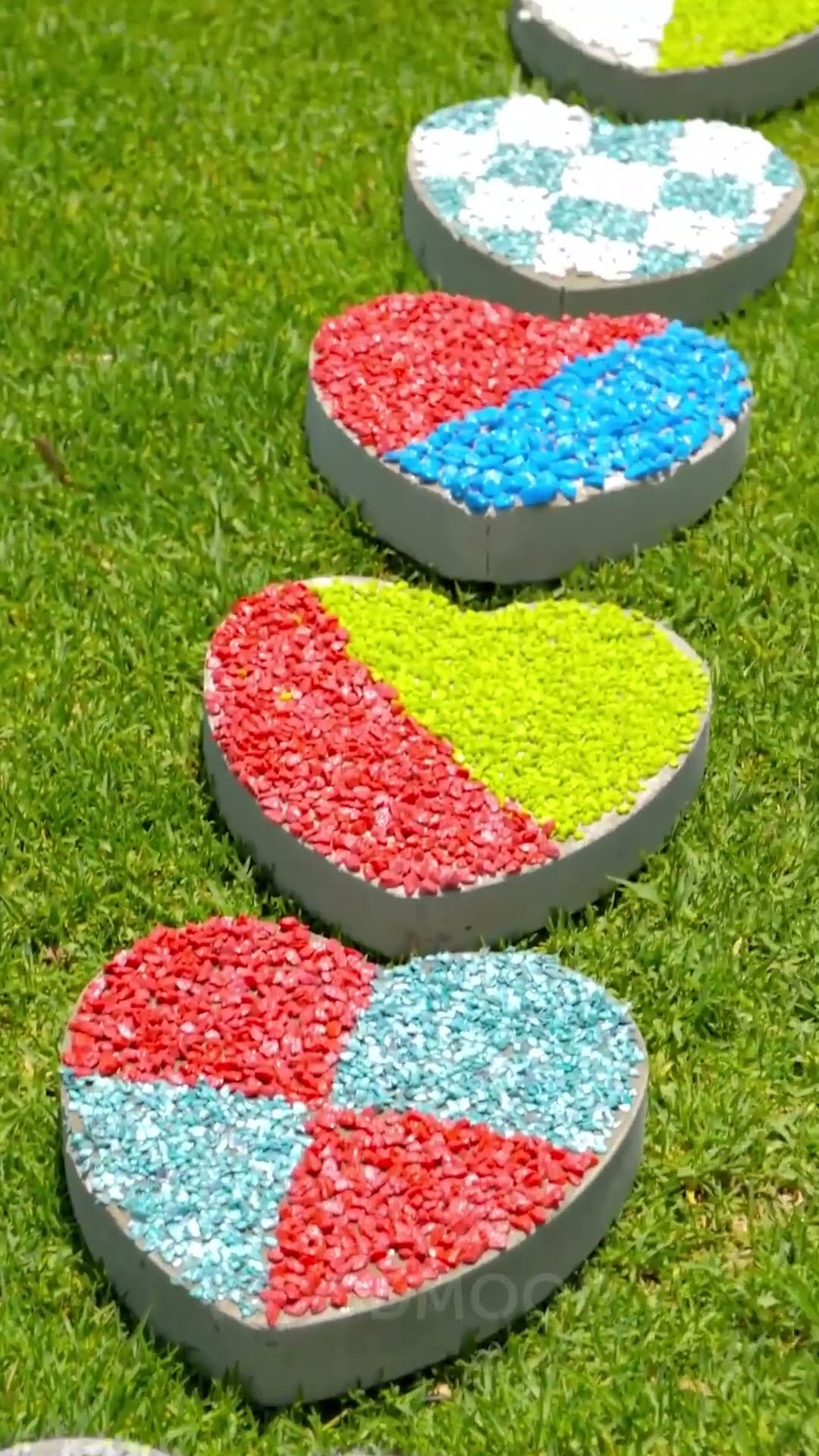 Chic and Creative Backyard Cement Crafts ??