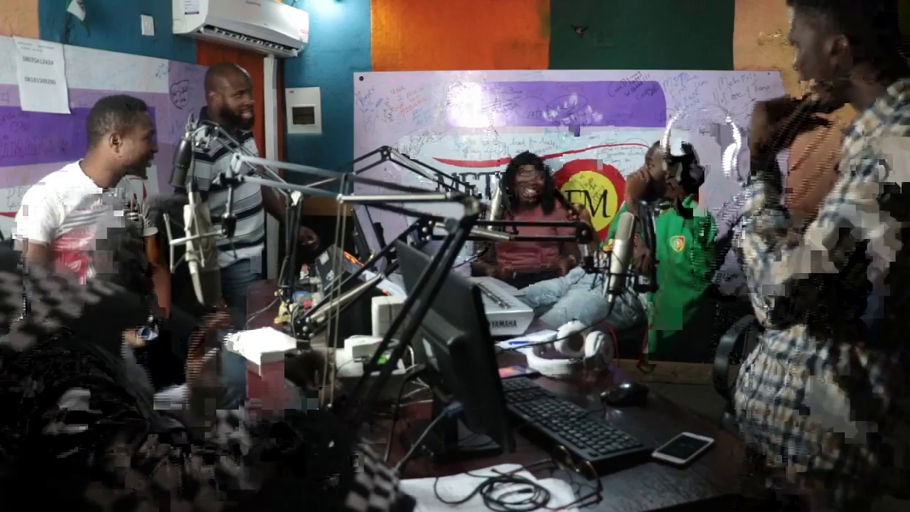 camera iphone 8 plus apk THE HANGOUT ON METROFM