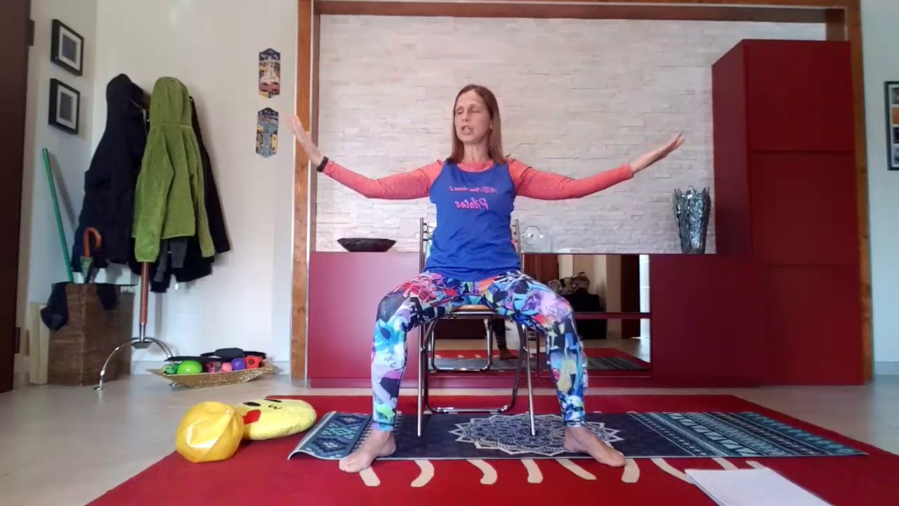 Ginnastica con  sedia