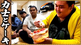 【相撲飯】大量の差し入れ ／ すき焼き・チャプチェ・卵白炒飯・ティラミス