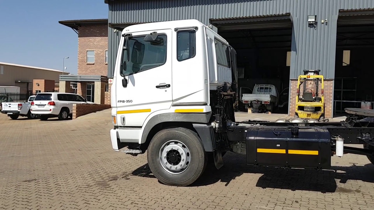 Used Mitsubishi Fuso FP18-350 single axle truck tractor 2011