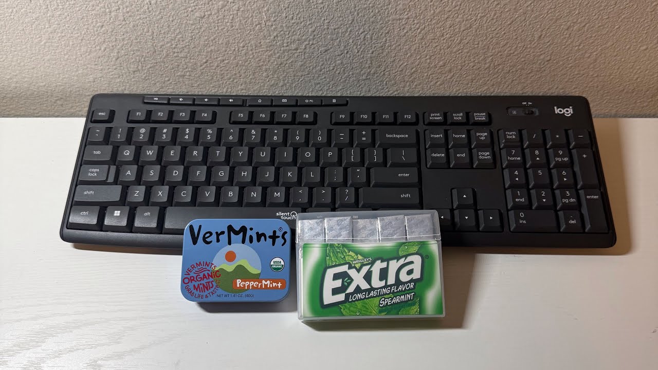 ASMR | Gum & Mint Chewing Ramble & Keyboard Typing Sounds