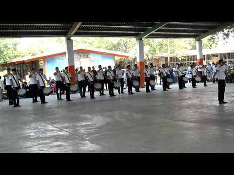 banda de guerra Toros Esc. Prep. Federal por coope...