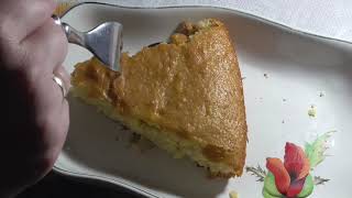 Basic eggless cake with lemon and apple. How to make a quick and easy homemade eggless cake