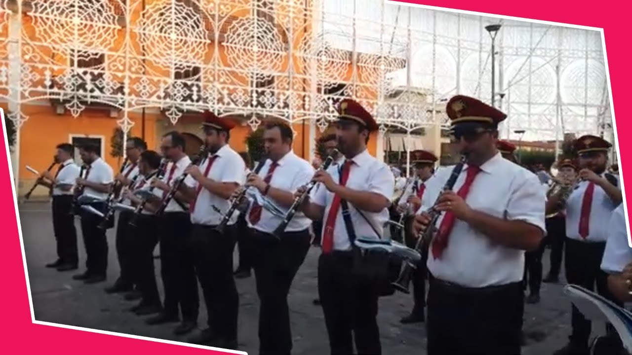 Visciano: Banda città di Conversano e Città di Bari in concetone eseguono la marcia A Tubo!..