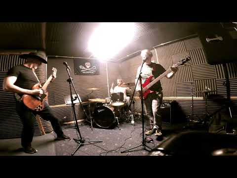 Corned Beef - Some Muthas Do Ave Em (Reuben Tribute Band)