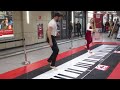 Dass größte Fuß Piano, vor ein paar Jahren im Hauptbahnhof Mannheim