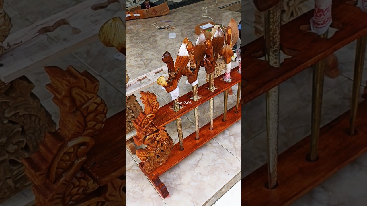 Jagrak keris Naga Kembar 