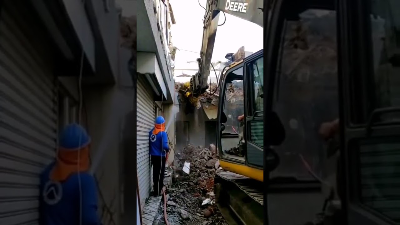 demolicion con cizalla, Terrasanta Demoliciones