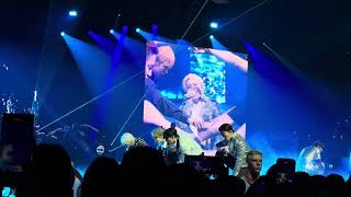 ATEEZ WOOYOUNG SOLO SILVER LIGHT LIVE AMSTERDAM
