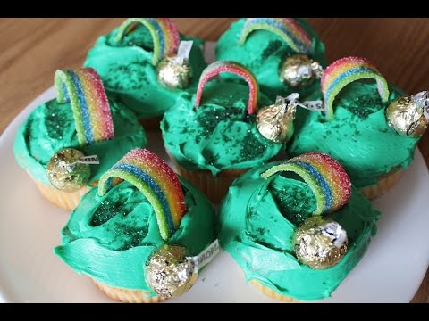 St. Patrick's Day Rainbow Cupcakes