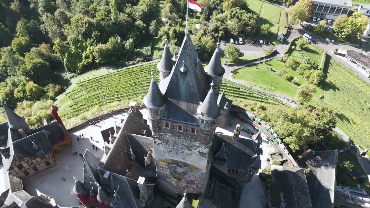 This Castle Looks Straight Out of a Fairytale | Cochem Castle