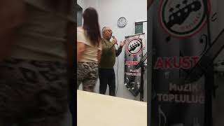 Orhan Gencebay- Gitti de gitti.  5 Kasım 2024 - Akustik korosu- Serbest çalışmadan