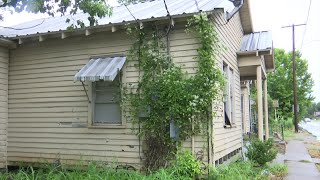 New Iberia dilapidated homes