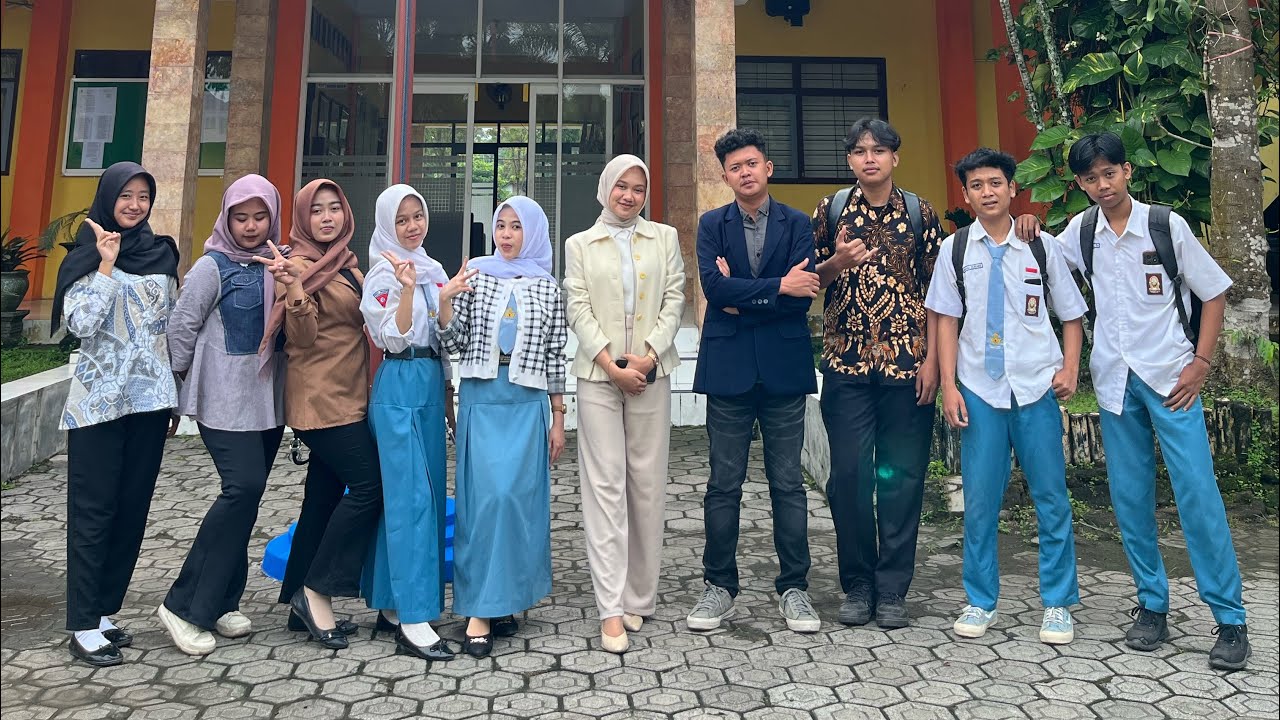 Drama dibalik rumah yang retak by kelompok 1 