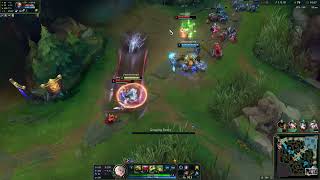 Chaotic gank ends in a nice triplekill