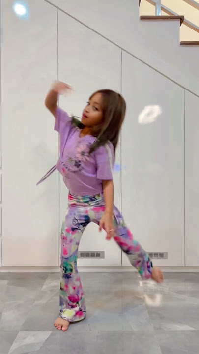 LEIKA DANCE MUNAROH VIRAL, JOGET NYA BENGEK BANGET‼️🤣 #leika #viral #shorts