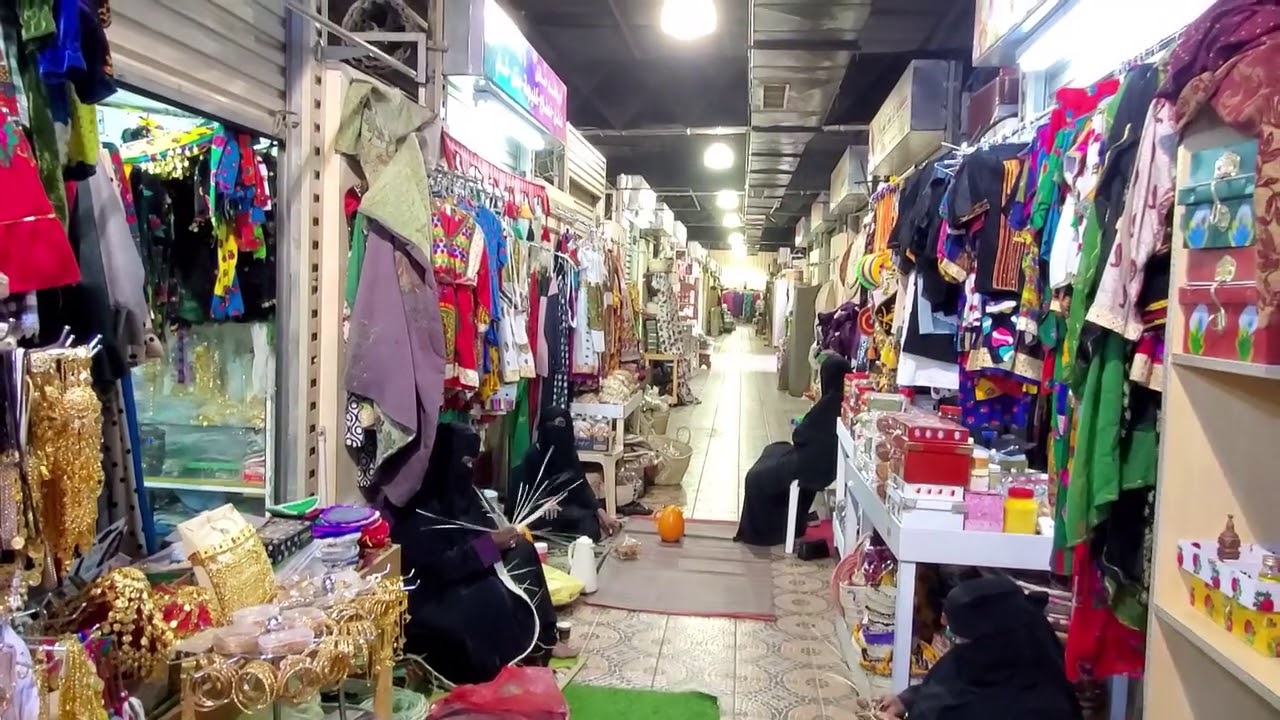 سوق برزان الشعبي التراثي القديم في مدينة حائل