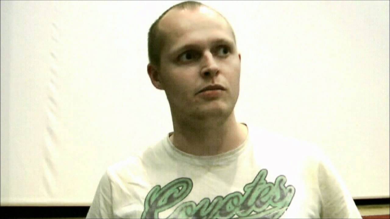 Andrew Hodges: Free education, UK politics & DirDem occupations - mini-interview, Praxis 2011. - YouTube