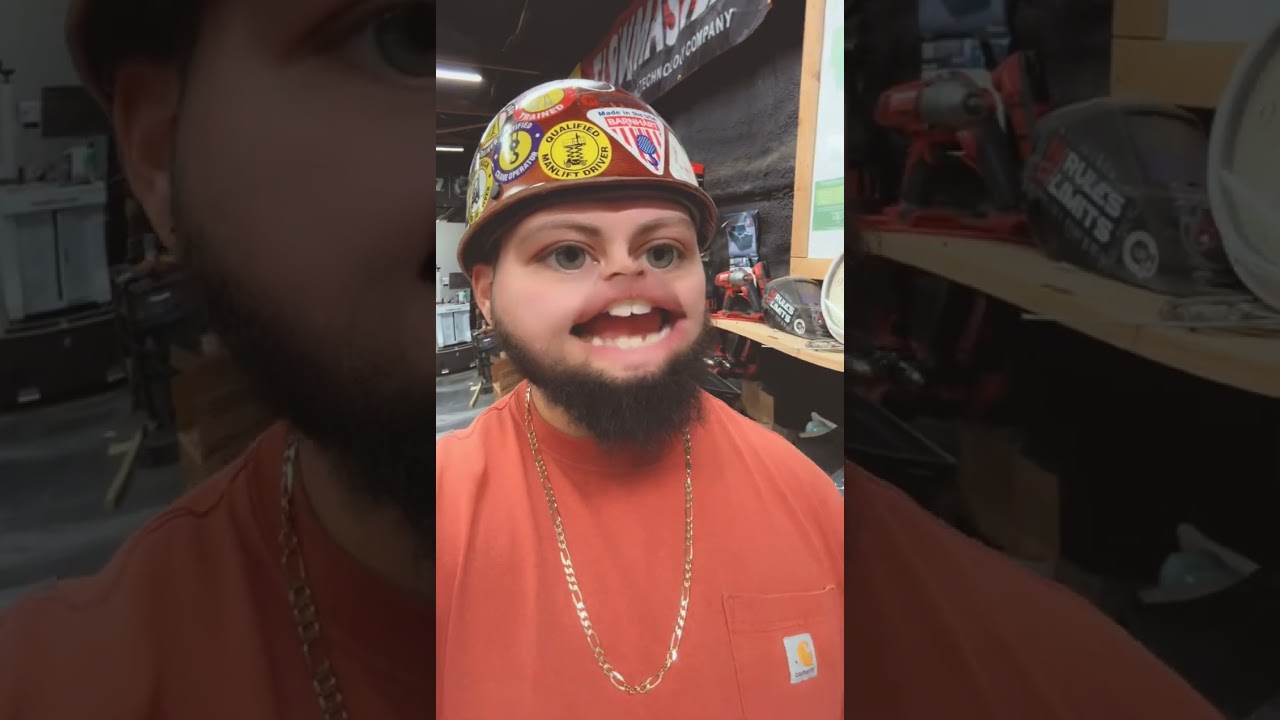 Рики услышал о латиноамериканках и изменил своё мнение! #РикиИБосс #ХлебнаяПалочкаРики