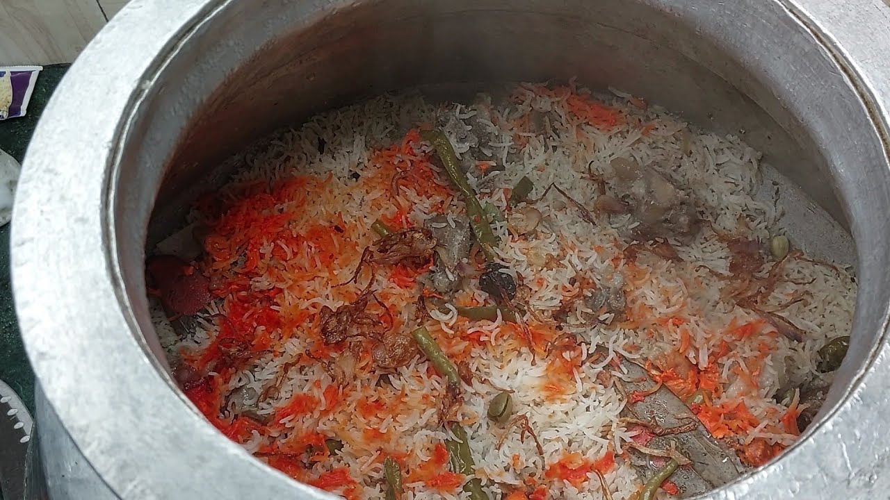 Moradabadi Degi Mutton Biryani / Fatafat Muradabadi Mutton Biryani / Biryani by khan's Kitchen