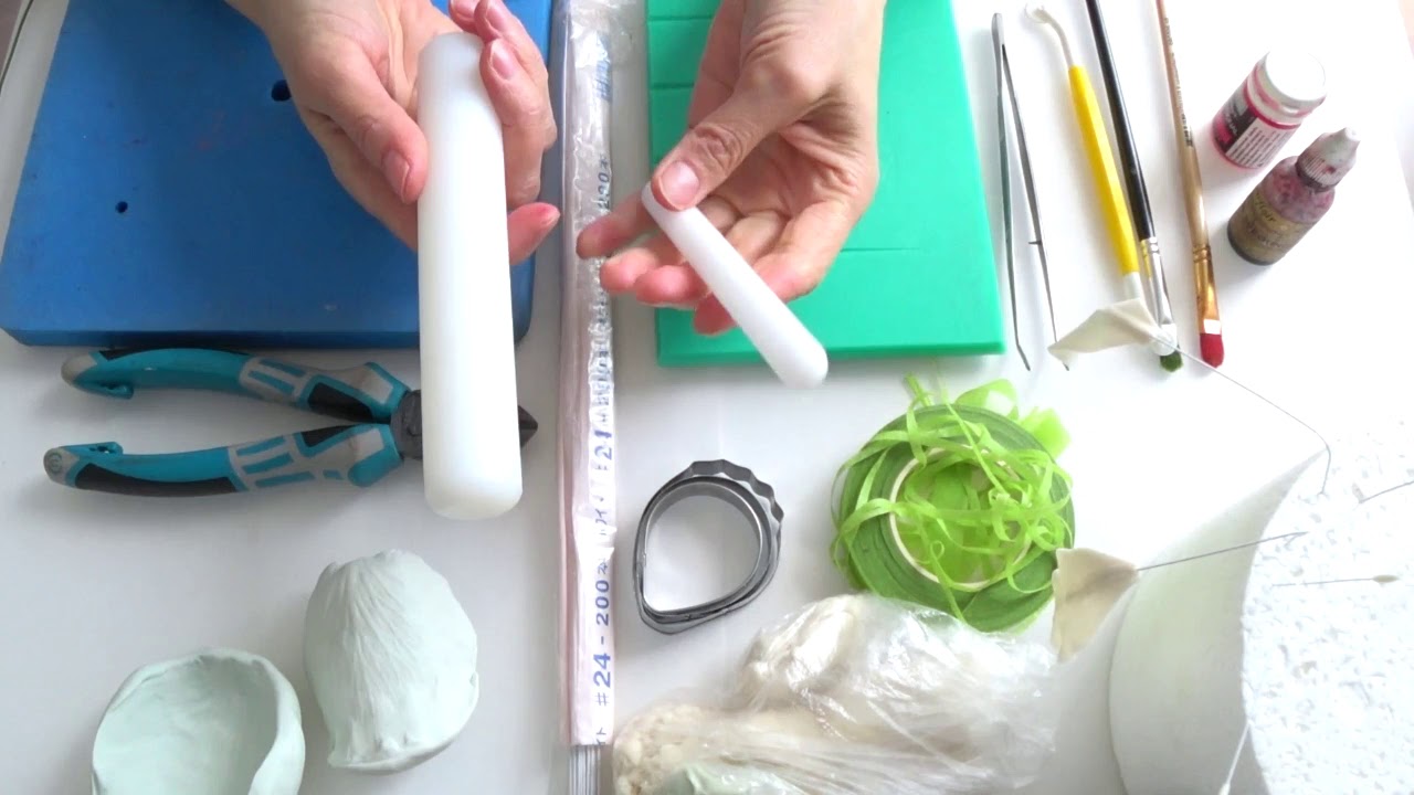 инструменты и материалы, необходиые для работы с мастикой