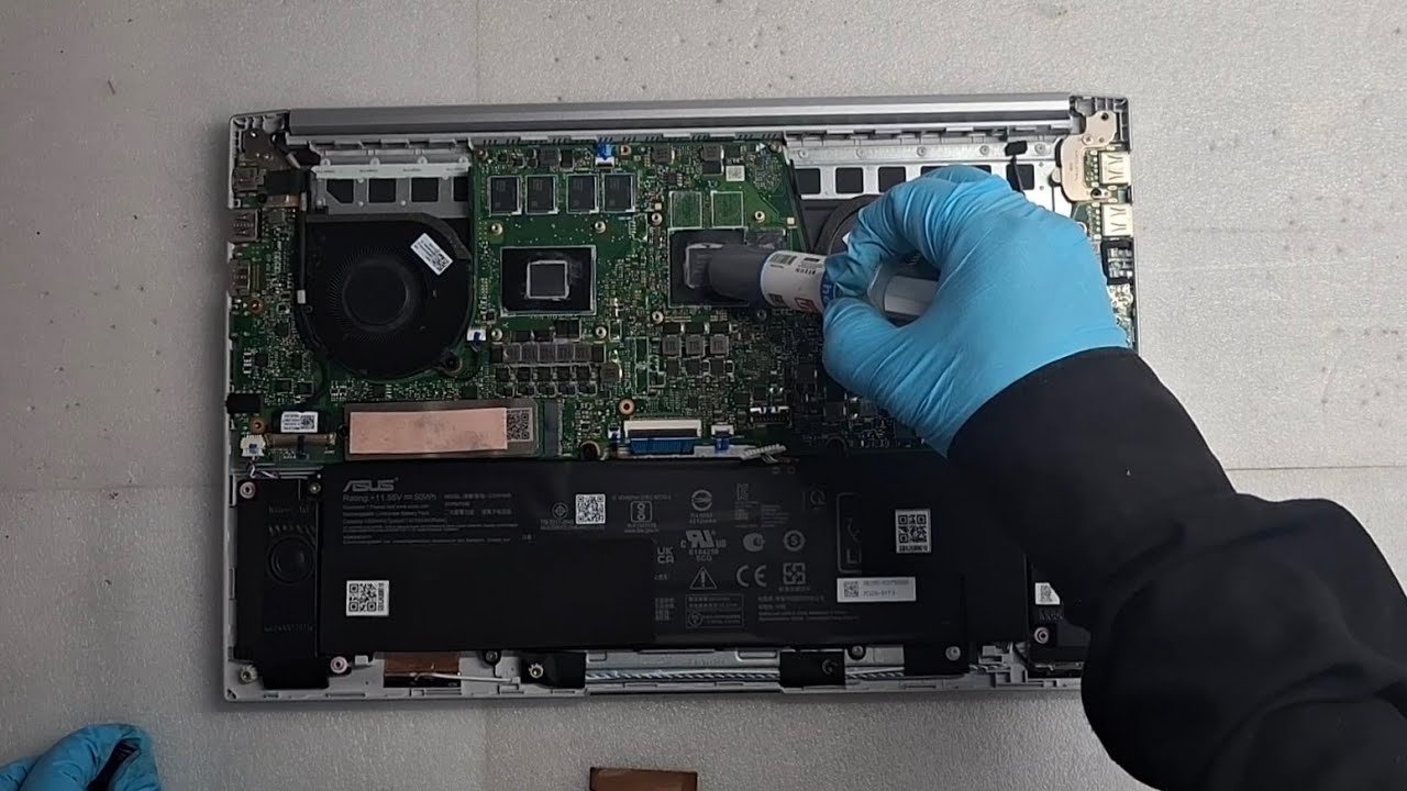 ASUS Vivobook Pro 15 Dust Cleaning And Thermal Pasting M6500QF