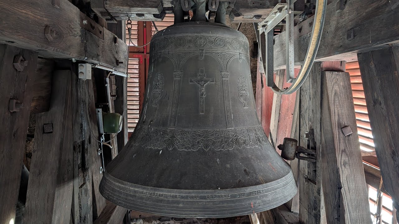 Gais (Südtirol/BZ) Geläute der Pfarrkirche zum hl Johannes dem Evangelisten