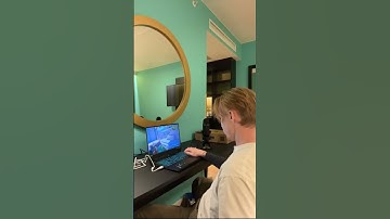 PLAYING CS2 ON A LAPTOP!!