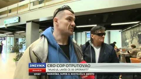 Cro Cop at the airport - Ready for UFC 128