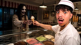 I Work at a HORROR ICE CREAM PARLOR at Night... 😱