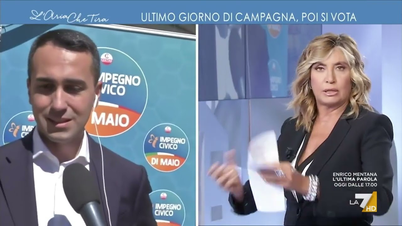 Fine campagna elettorale, Luigi Di Maio di fronte a una porta da calcio: 
