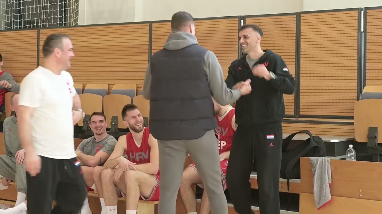 Izbornik Josip Sesar dao izjavu na treningu hrvatske košarkaske reprezentacije