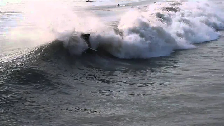 Hurricane Irene - Hopper and Crew score fun waves ...