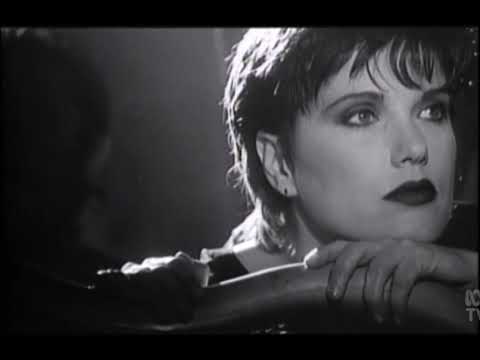 MARTHA DAVIS - Tell It To The Moon (1988)